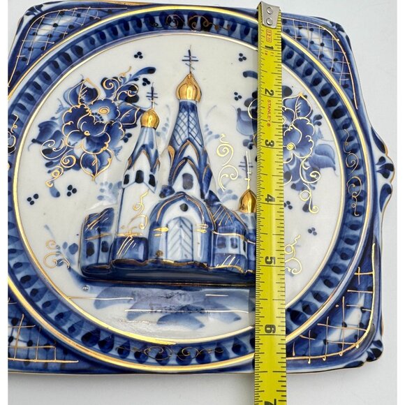 Gzhel Russian Ceramic Wall Plate With 3D Temple Design & Gold Accents Vintage - Picture 3 of 11